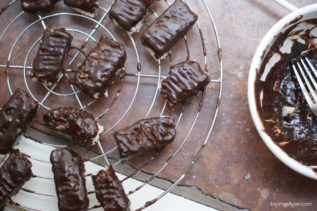 Selbstgemachte Bountys: vegan, paleo, glutenfrei, zuckerfrei