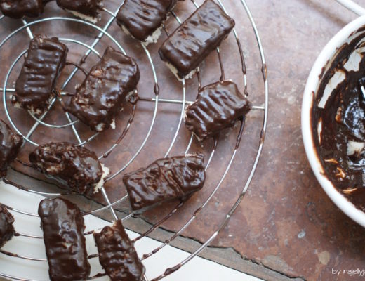 Selbstgemachte Bountys: vegan, paleo, glutenfrei, zuckerfrei