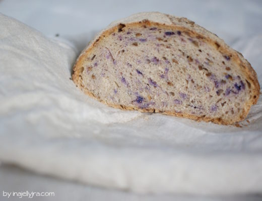 Blaukrautbrot mit Dinkelmehl