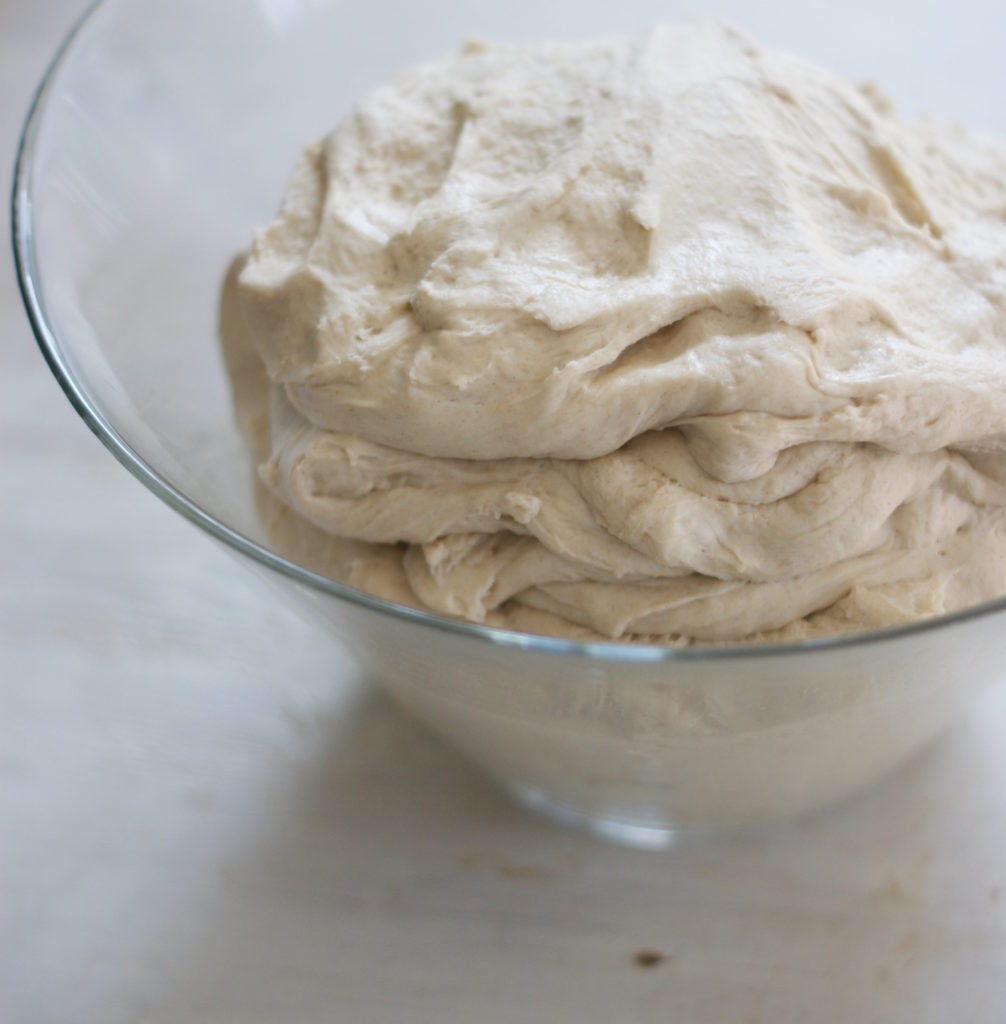 Topfenbrot: Teig ging über Nacht auf