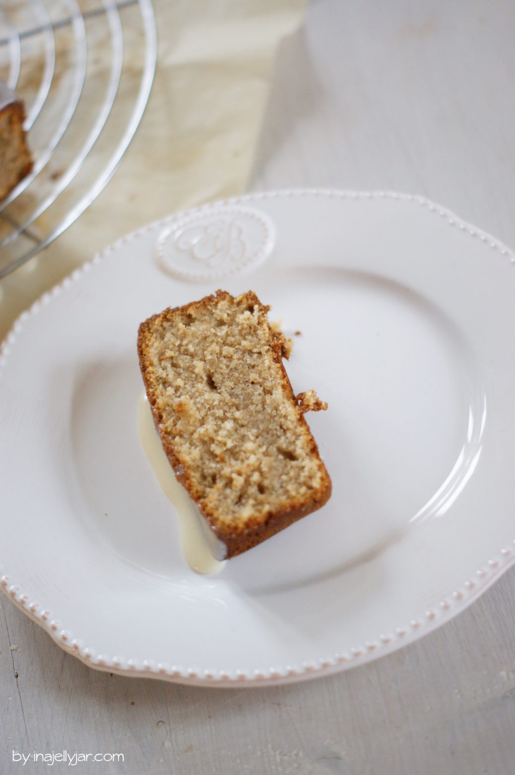 Rezept für Walnusskuchen mit Honig und Frischkäse-Glasur