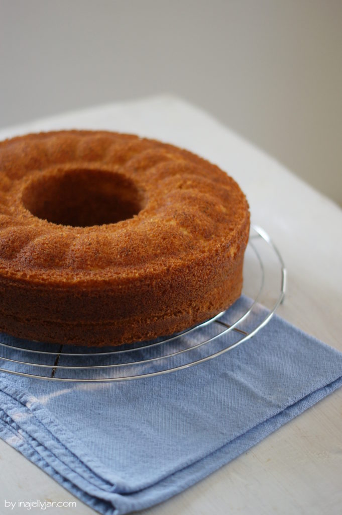 Eierlikörkuchen frisch gebacken