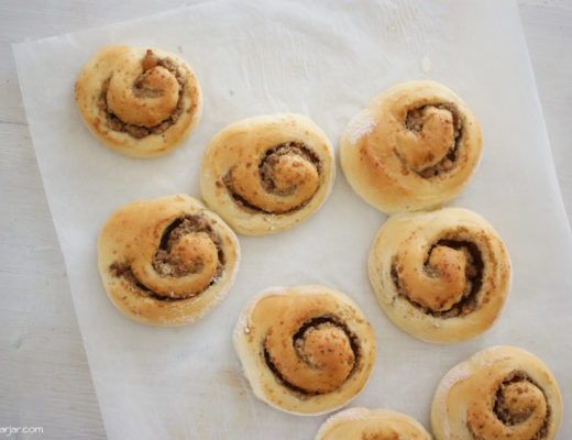 Walnussschnecken aus luftigem Germteig