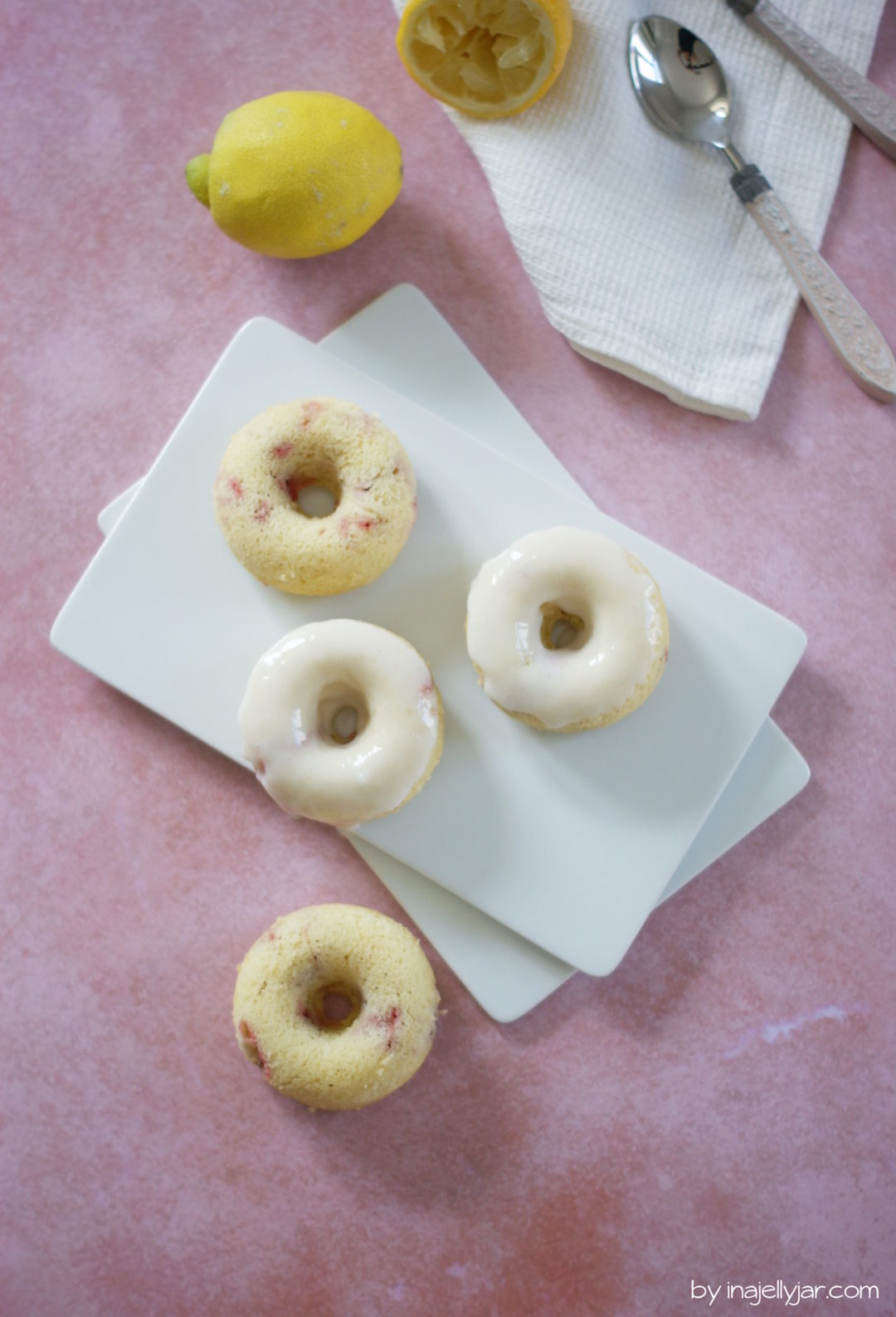 einfach gebacken: Erdbeerdonuts