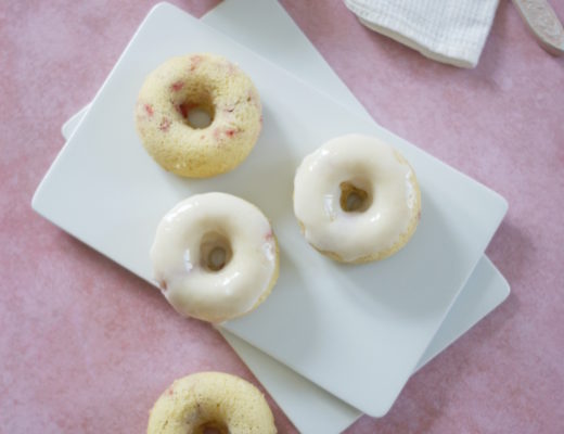 einfach gebacken: Erdbeerdonuts